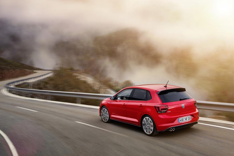  Volkswagen Polo GTI 2017 года  (WW) (фото 3 из 46)